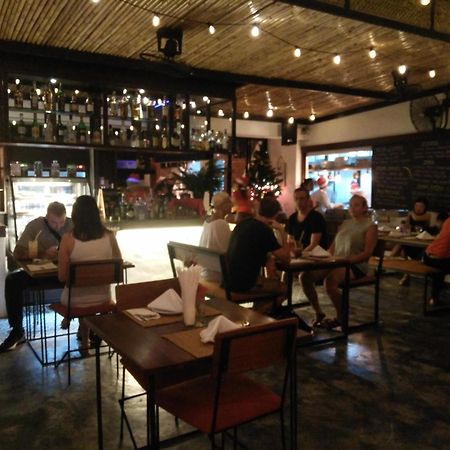 The Front Hotel And Apartments Patong Екстериор снимка