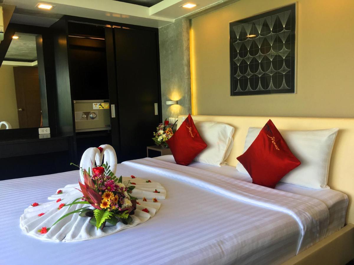 The Front Hotel And Apartments Patong Екстериор снимка