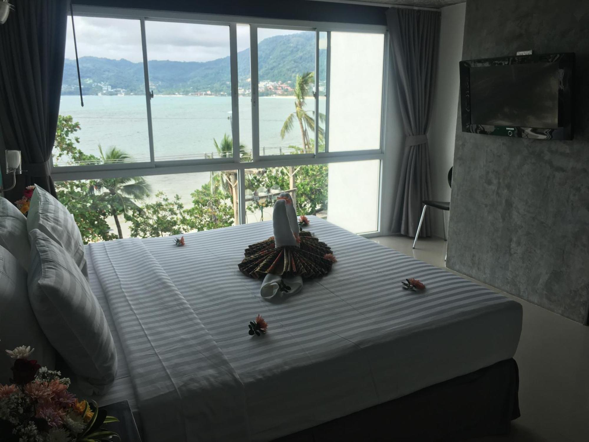 The Front Hotel And Apartments Patong Стая снимка