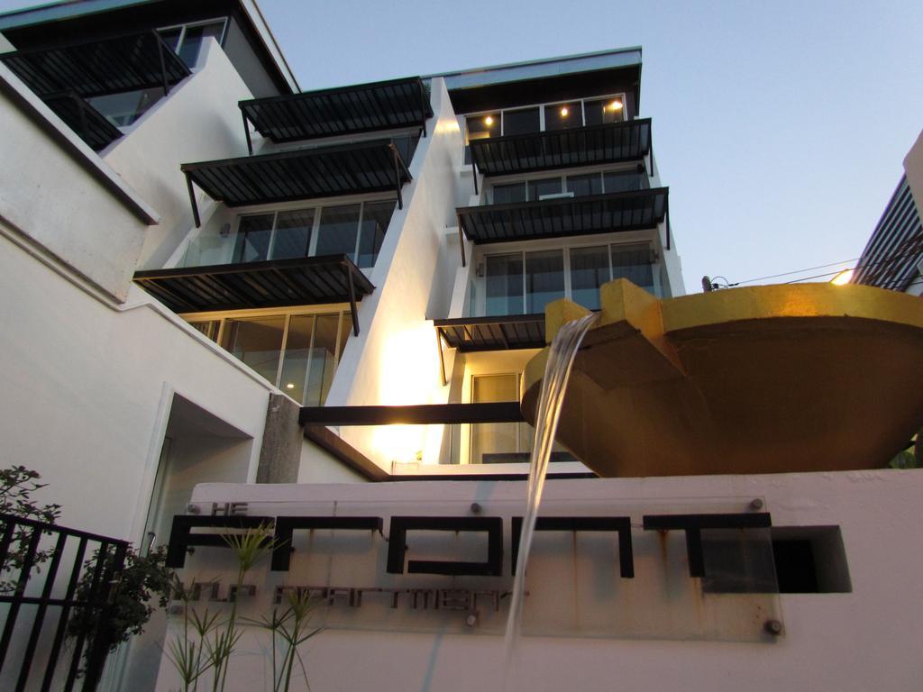 The Front Hotel And Apartments Patong Екстериор снимка
